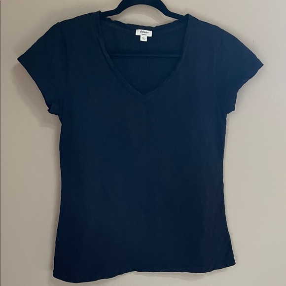 Dylan Textured V Neck Tee, Black, size medium - Picture 1 of 5